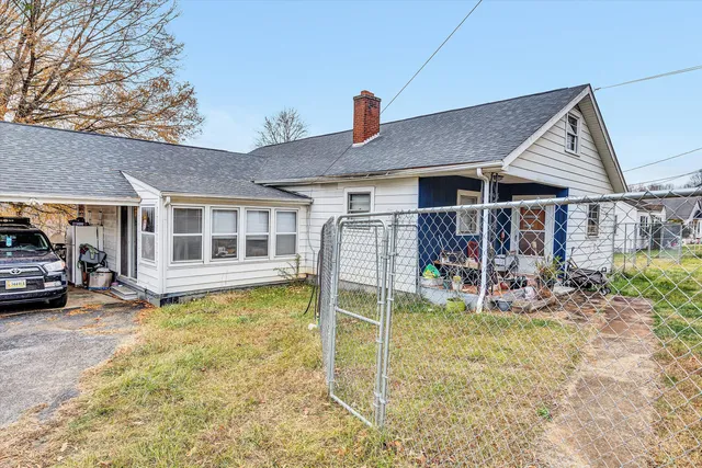 $162,900 | 1414 Daniels Creek Road, Collinsville, VA 24078