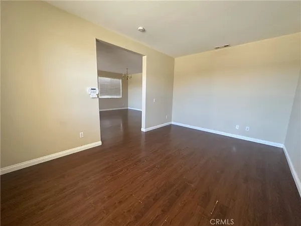 $2,400 | 13352 Pleasant View Street, Hesperia, CA 92344