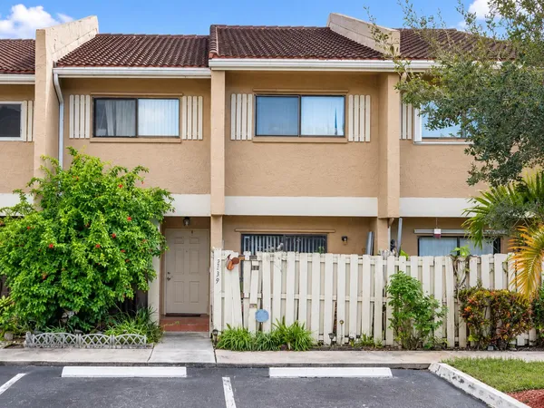 $360,000 | 3539 Northwest 91st Lane, Sunrise, FL 33351