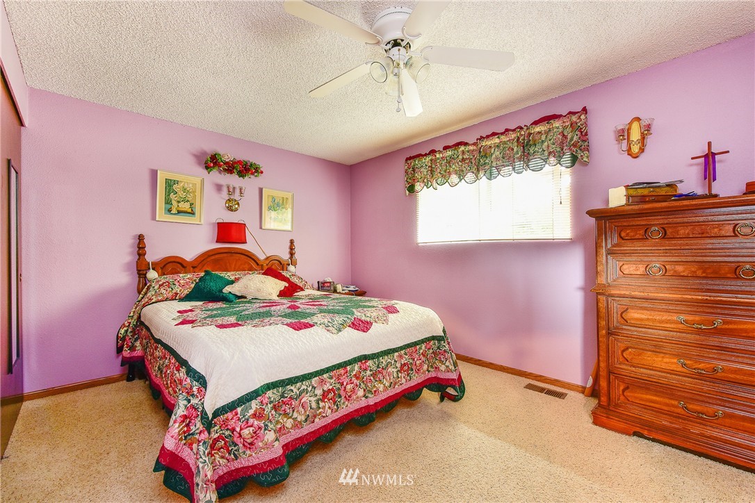 2558 Birch Bay Lynden Road Custer, WA 98240 - Photo 12 of 23