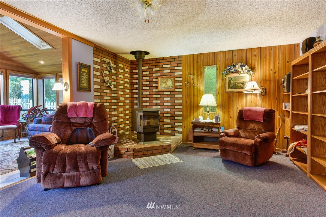 2558 Birch Bay Lynden Road Custer, WA 98240 - Photo 8 of 23