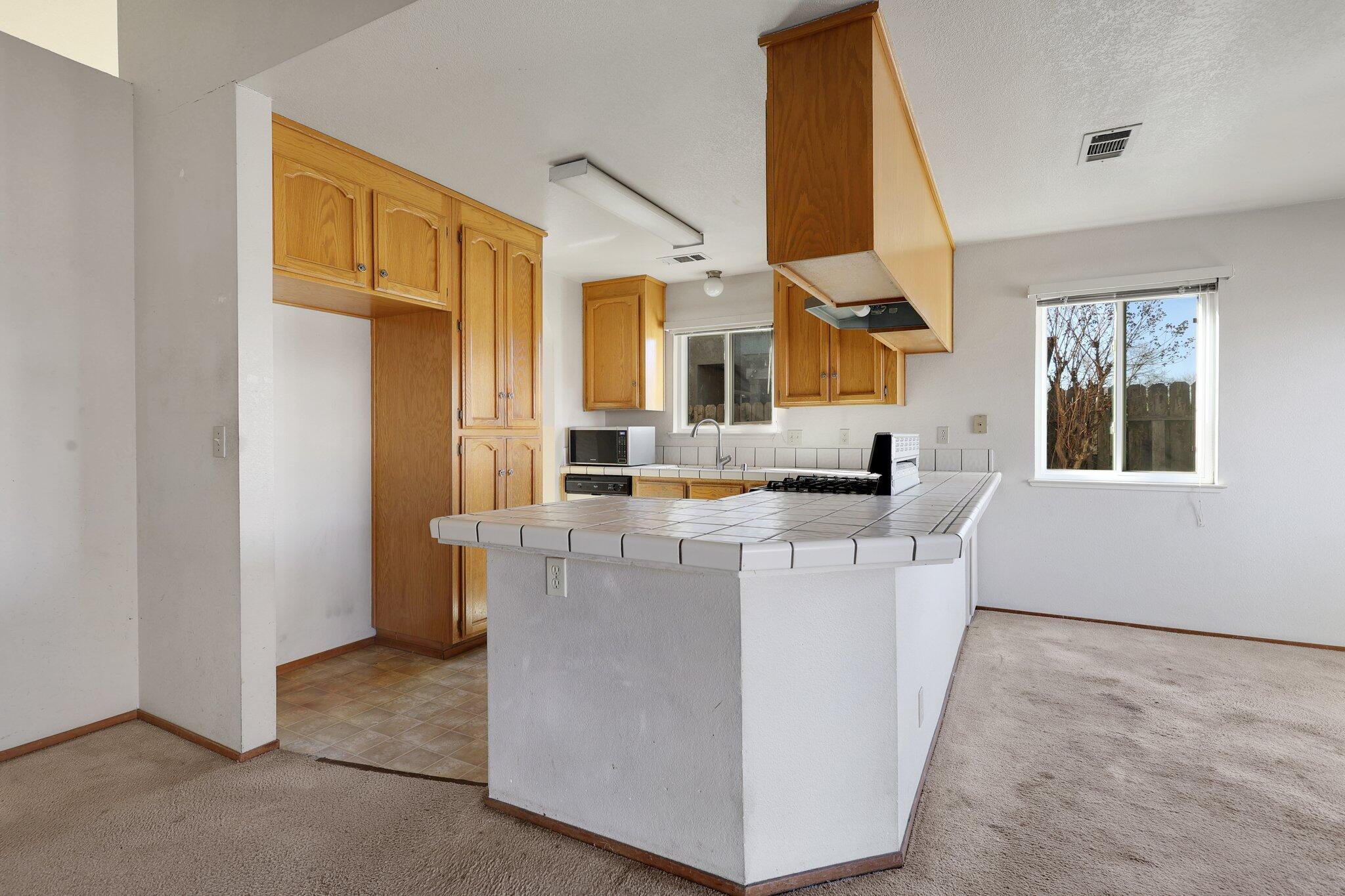 567 Shell Drive Redding, CA 96003 - Photo 8 of 24 9-web-or-mls-8Q0A2320
