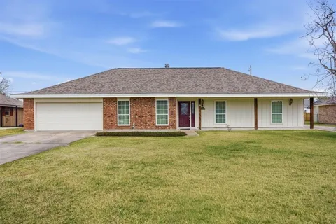 $220,000 | 37 Eucalyptus Street, Sulphur, LA 70663