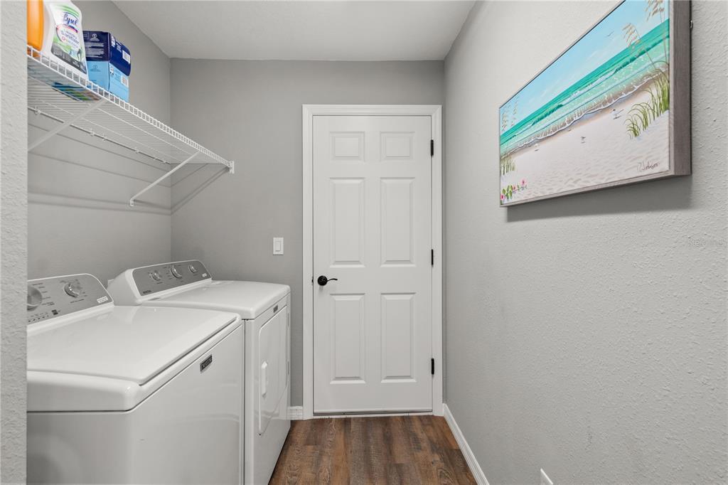 2545 Soundview Drive Dunnellon, FL 34431 - Photo 19 of 23 a utility room with dryer and washer