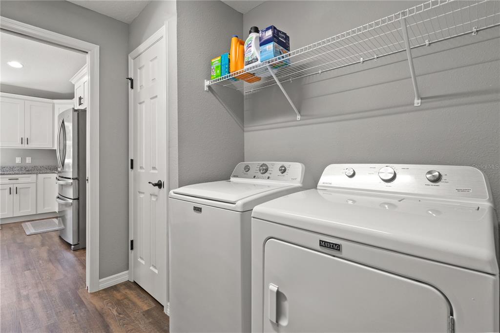 2545 Soundview Drive Dunnellon, FL 34431 - Photo 20 of 23 a utility room with dryer and washer