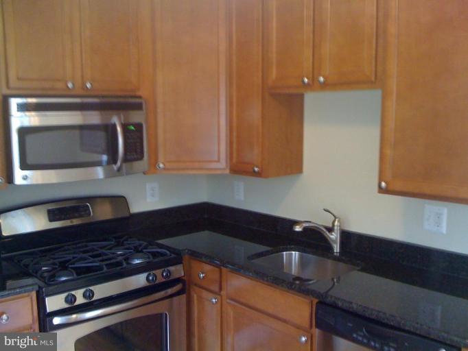 825 Ray Road Hyattsville, MD 20783 - Photo 6 of 14 Kitchen #2