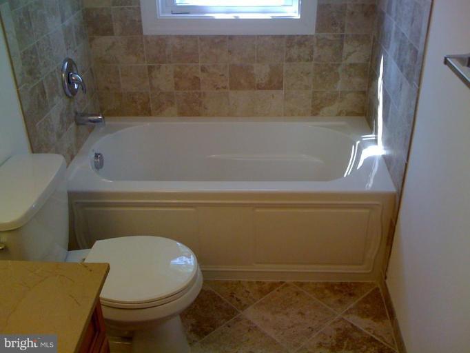 825 Ray Road Hyattsville, MD 20783 - Photo 10 of 14 Bath #3
