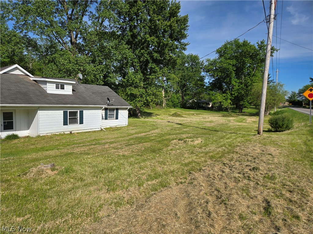 14298 Chardon-Windsor Road Chardon, OH 44024 - Photo 41 of 43