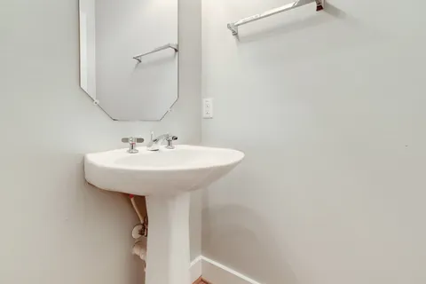 $305,000 | 3438 Rolgom Pl Court, Houston, TX 77021