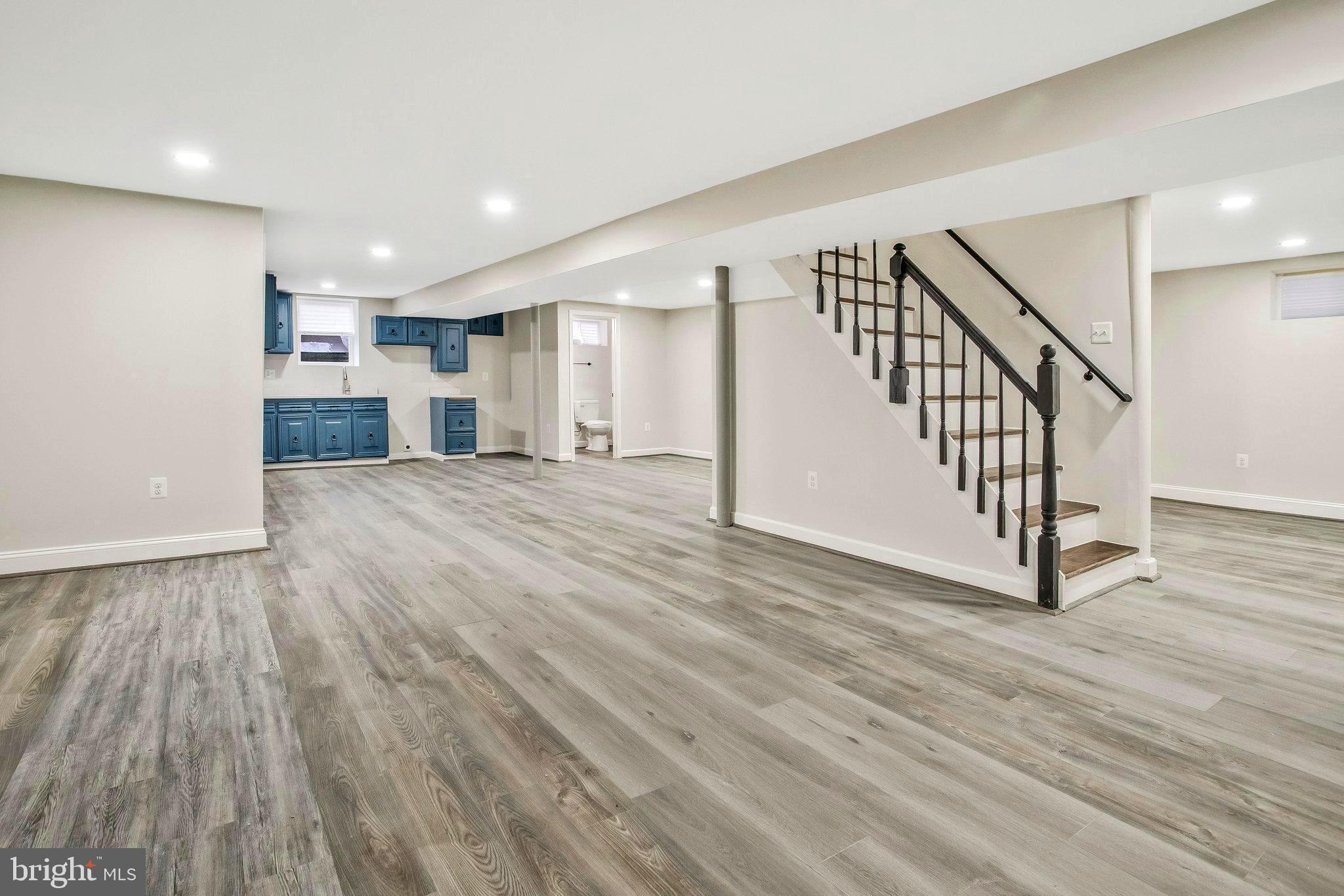 8128 Ridgely Oak Road Parkville, MD 21234 - Photo 23 of 37