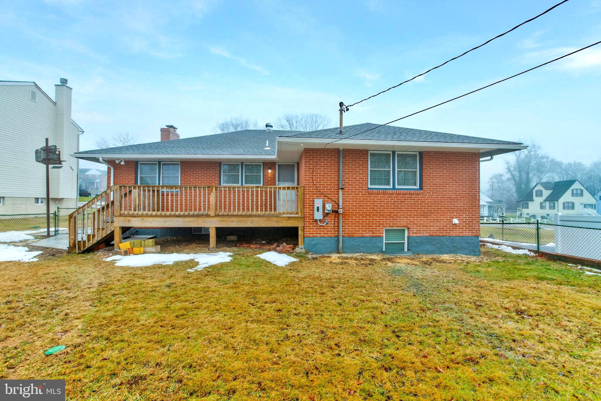 8128 Ridgely Oak Road Parkville, MD 21234 - Photo 32 of 37