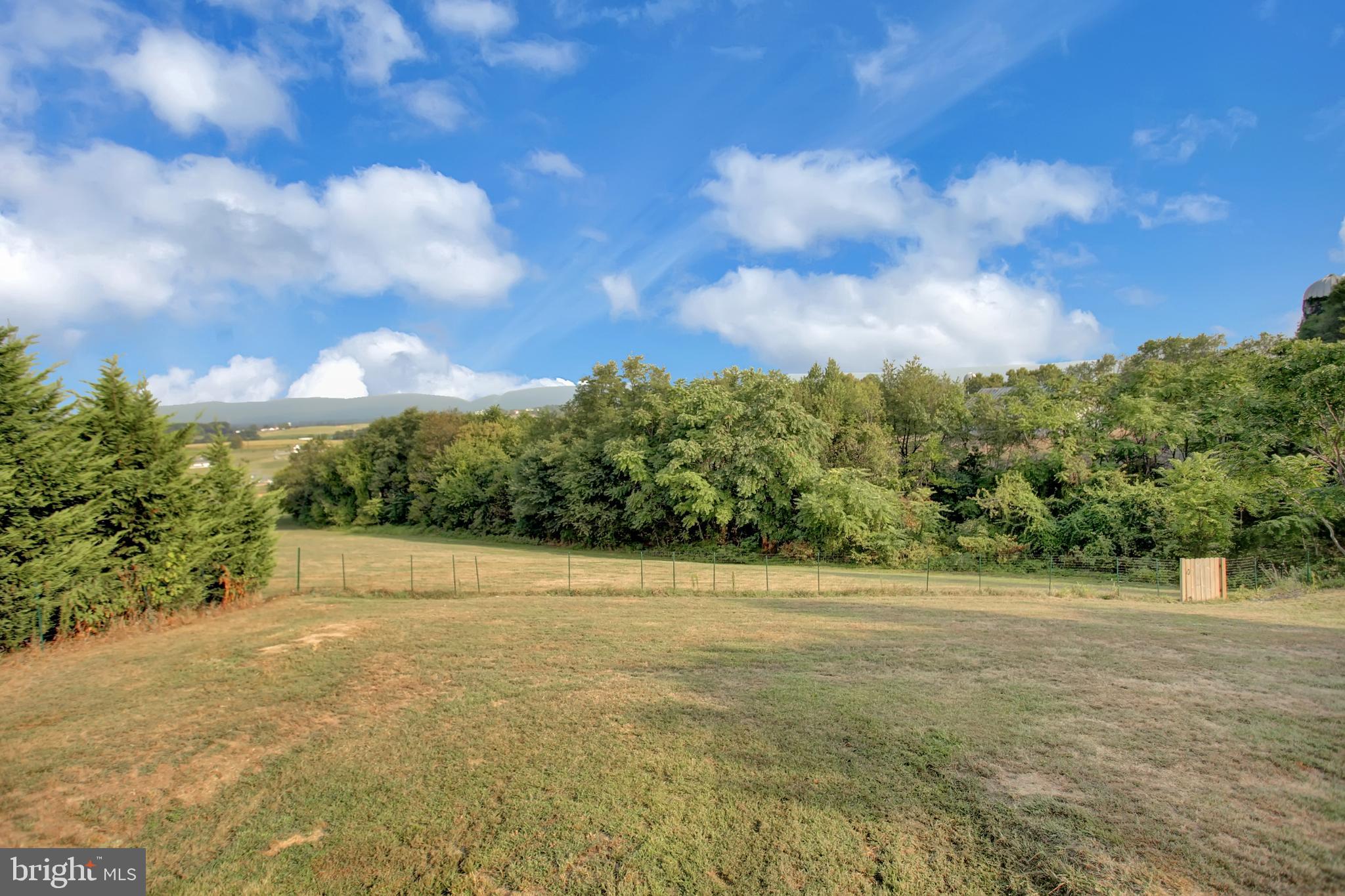 274 Ridge Hill Road Mechanicsburg, PA 17050 - Photo 17 of 21 Gallery Image 17