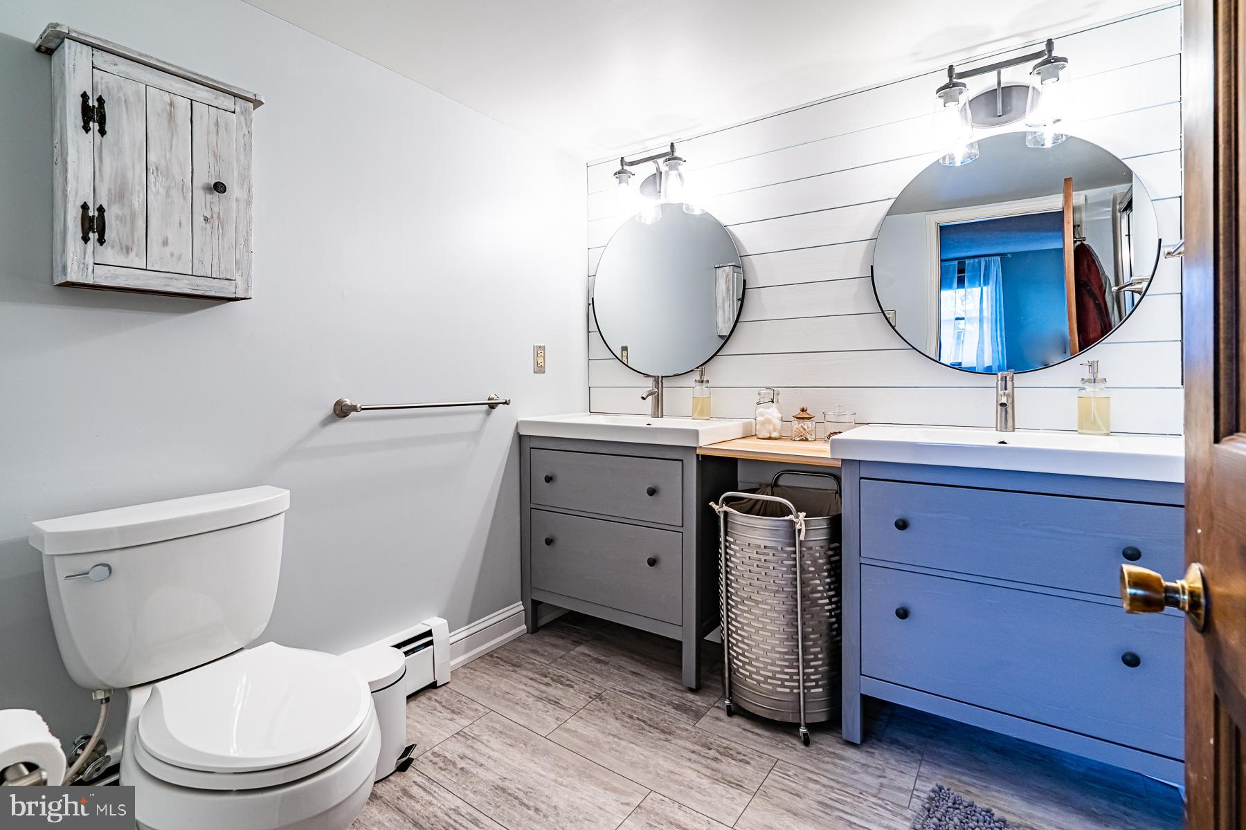 608 Godshall Road Telford, PA 18969 - Photo 27 of 36 Master Bath(just remodeled)