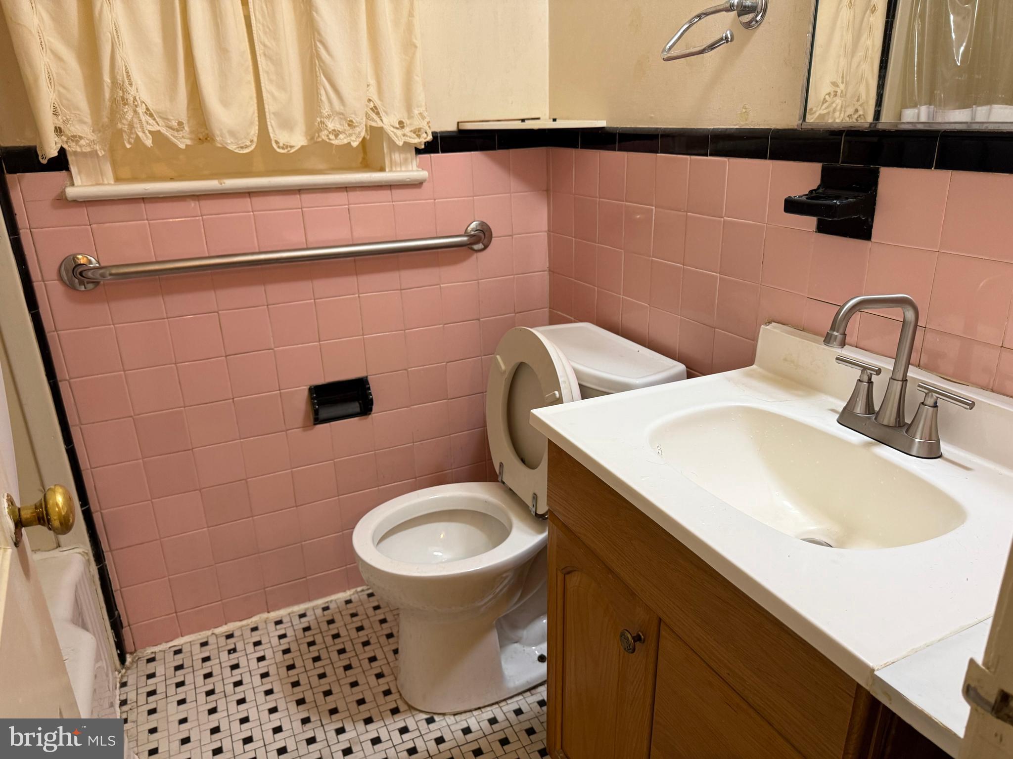 10703 Inwood Avenue Silver Spring, MD 20902 - Photo 11 of 23