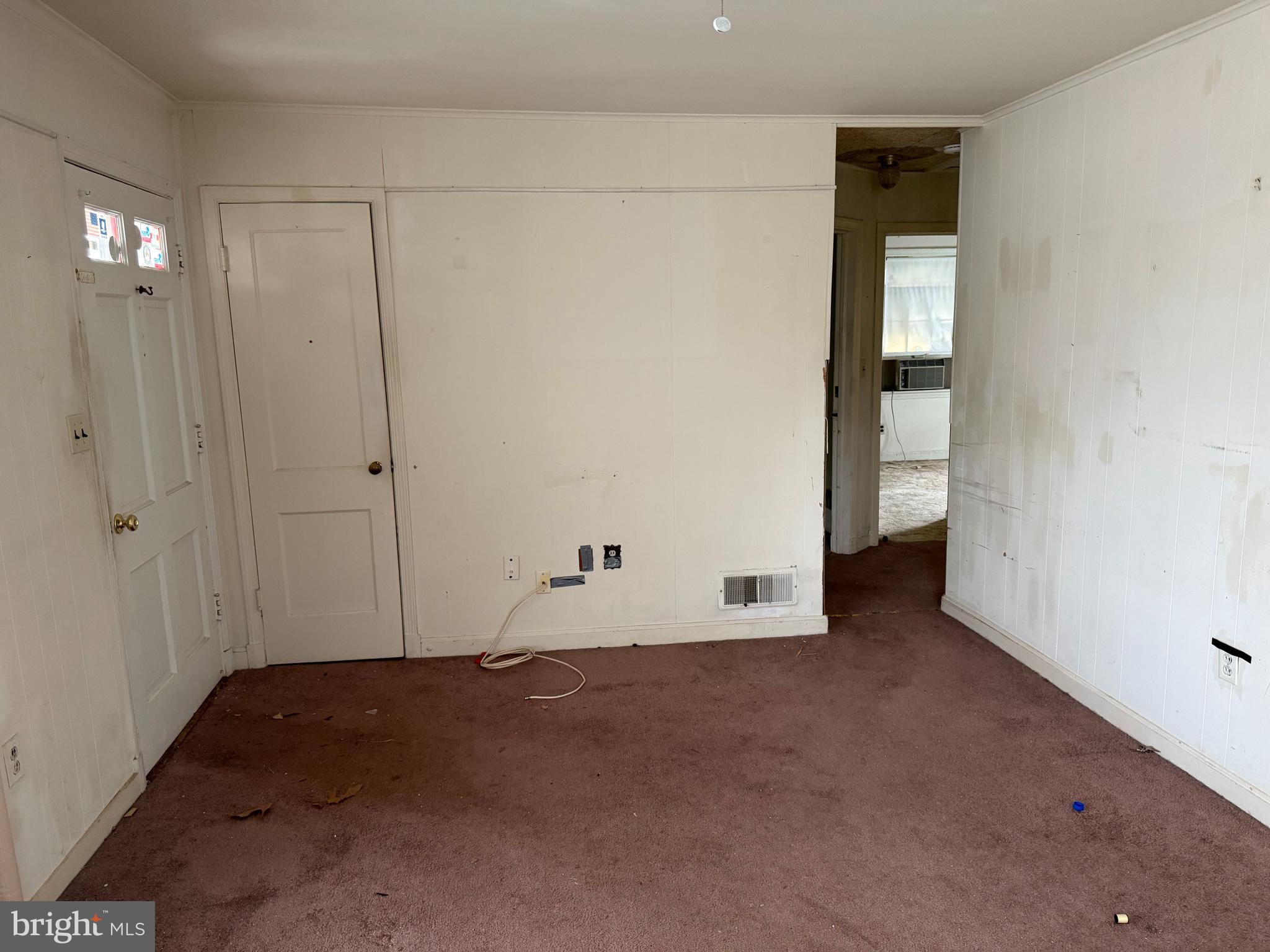 10703 Inwood Avenue Silver Spring, MD 20902 - Photo 2 of 23