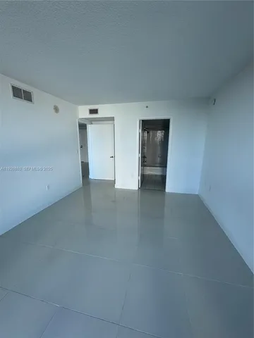 $3,100 | 1861 Northwest S River Drive, Unit 901, Miami, FL 33125