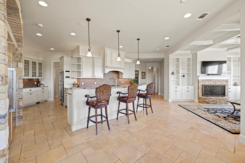 203 Flight Path Fredericksburg, TX 78624 - Photo 15 of 39