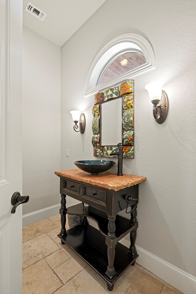 203 Flight Path Fredericksburg, TX 78624 - Photo 19 of 39