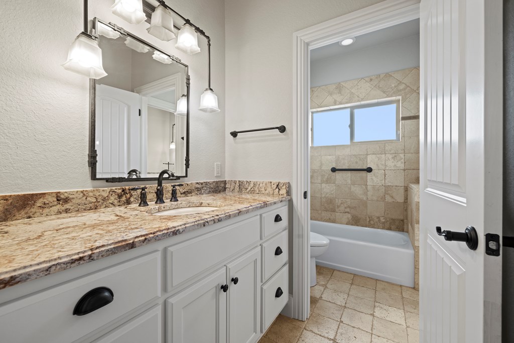 203 Flight Path Fredericksburg, TX 78624 - Photo 28 of 39