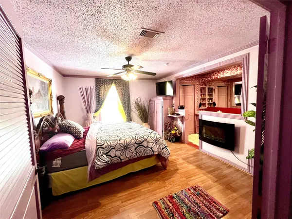 $1,650 | 3111 Windy Royal Drive, Houston, TX 77045