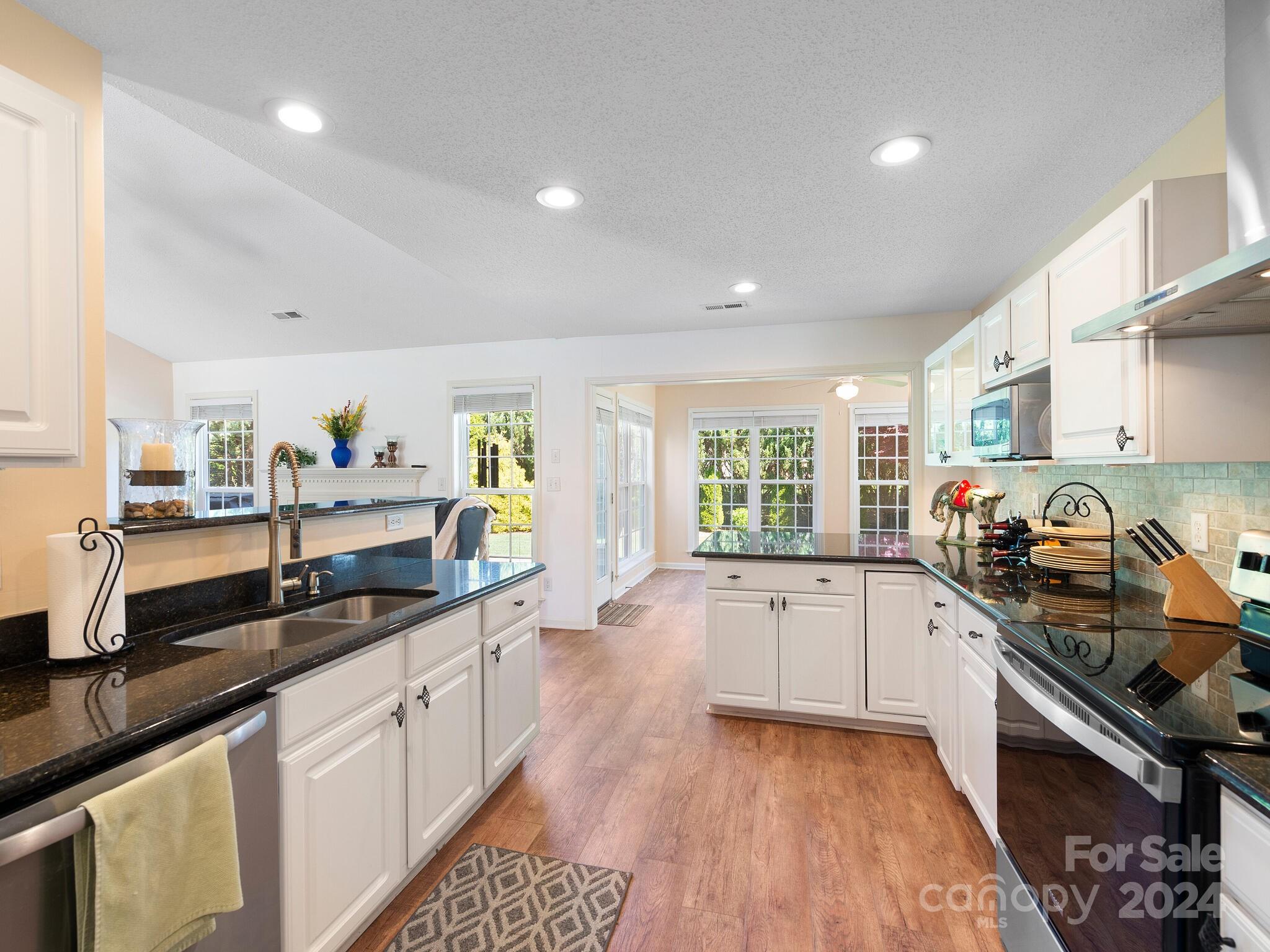 84 Misty Valley Road Fletcher, NC 28732 - Photo 12 of 34 Gallery Image 12