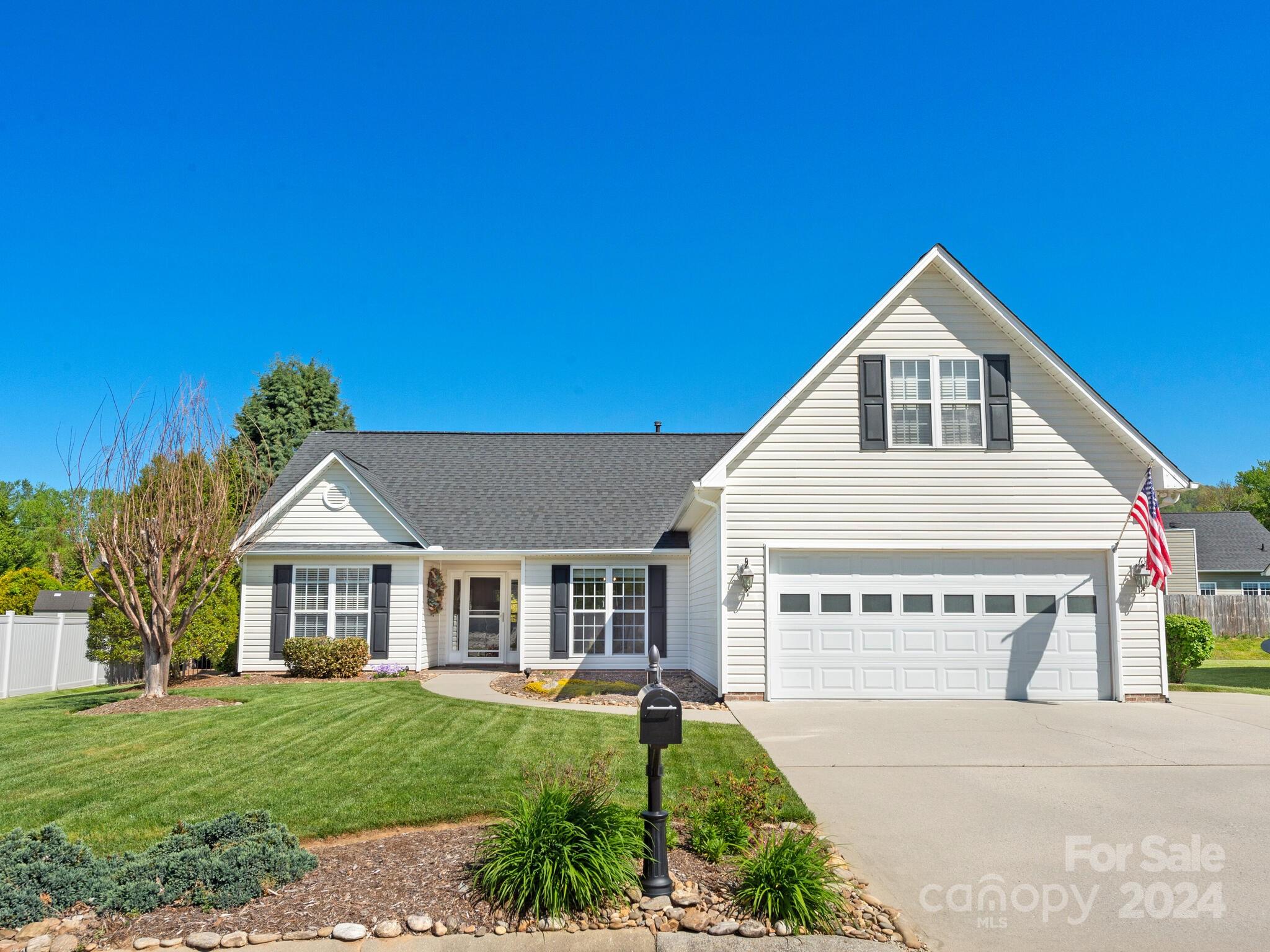 84 Misty Valley Road Fletcher, NC 28732 - Photo 2 of 34 Gallery Image 2