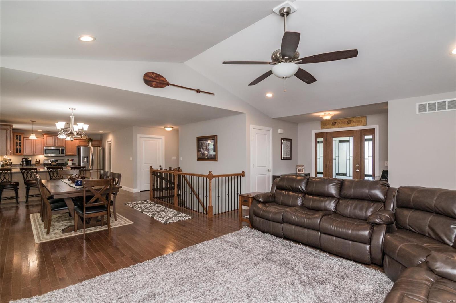 108 Ridge Crossing Lane Troy, IL 62294 - Photo 3 of 38