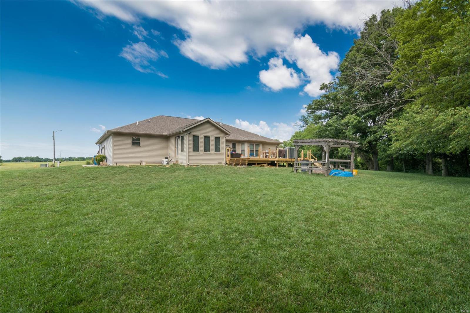 108 Ridge Crossing Lane Troy, IL 62294 - Photo 30 of 38