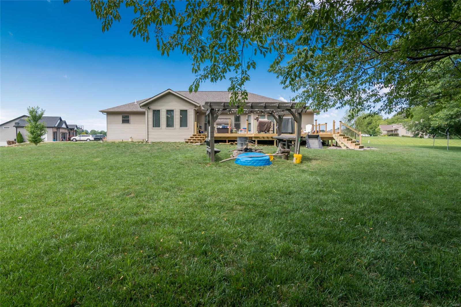 108 Ridge Crossing Lane Troy, IL 62294 - Photo 31 of 38