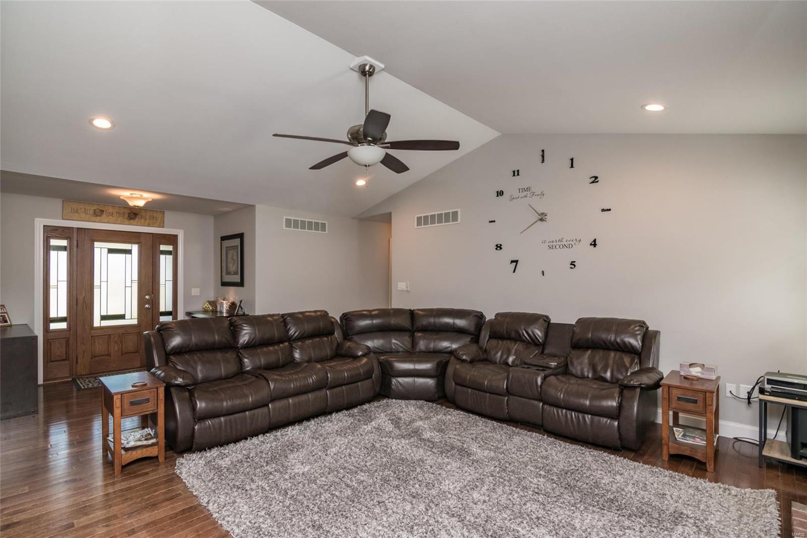 108 Ridge Crossing Lane Troy, IL 62294 - Photo 5 of 38