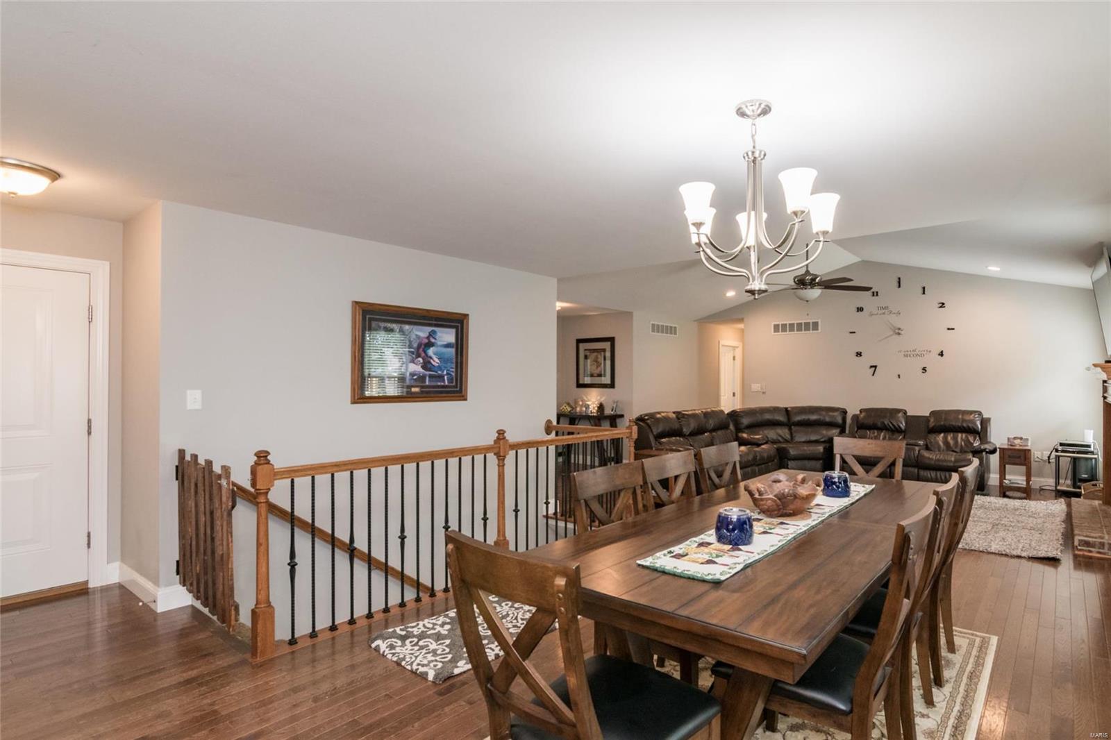 108 Ridge Crossing Lane Troy, IL 62294 - Photo 7 of 38
