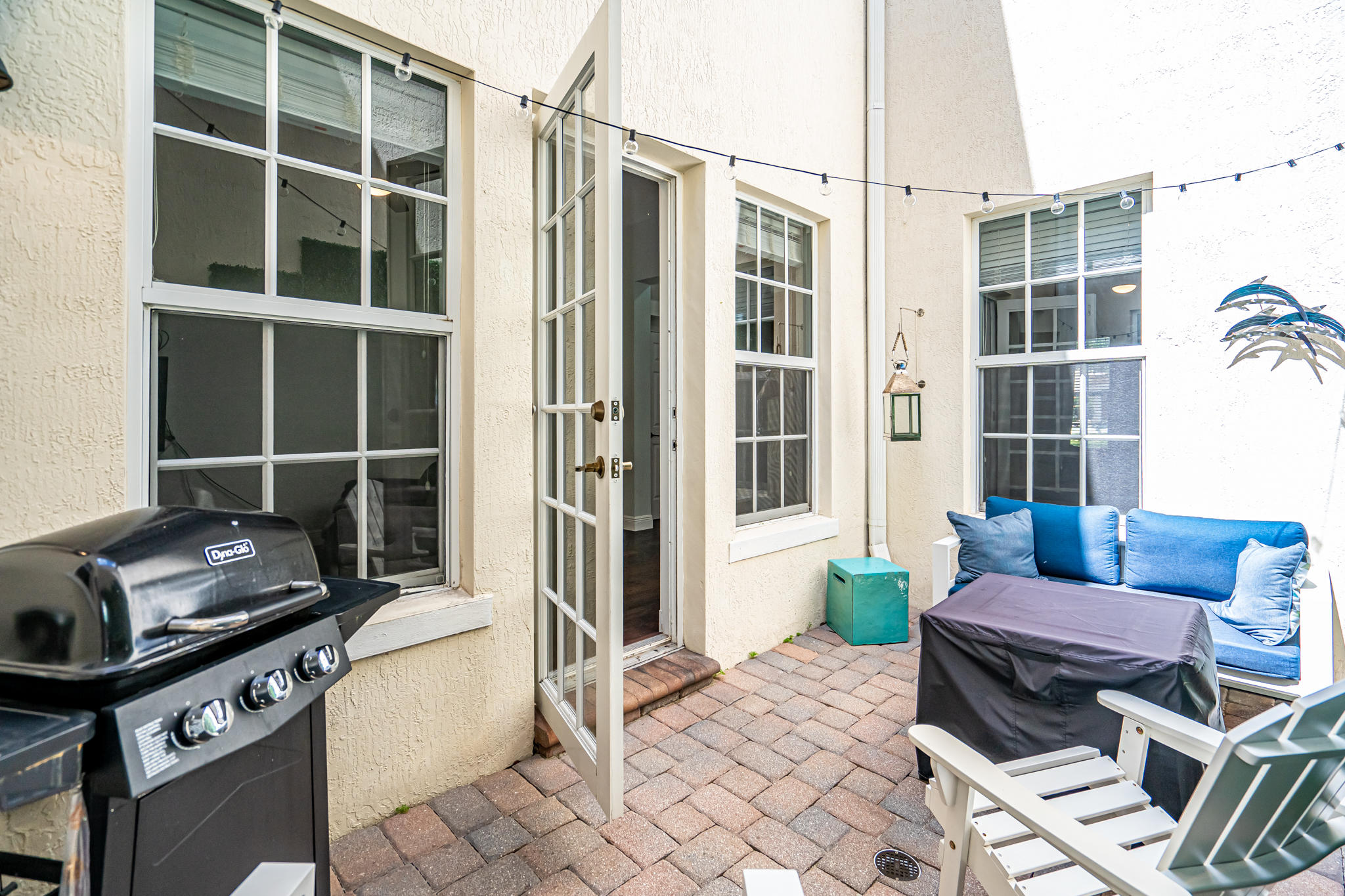 807 Northwest 82nd Place Boca Raton, FL 33487 - Photo 18 of 37 Interior Patio