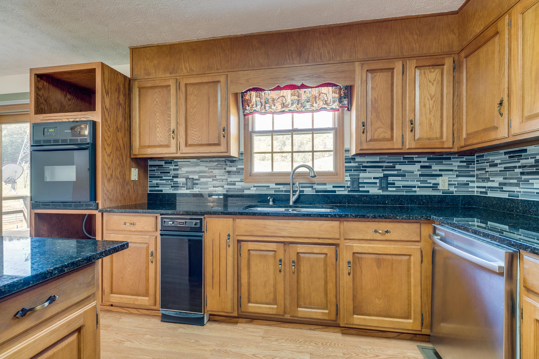 330 Webster Valley Road Rogersville, TN 37857 - Photo 16 of 50 016