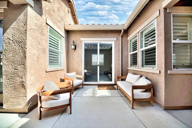 $749,950 | 1980 Carogold Lane, Manteca, CA 95337