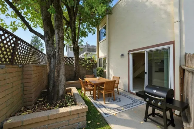 $599,000 | 1213 Fair Oaks Avenue, Santa Rosa, CA 95404