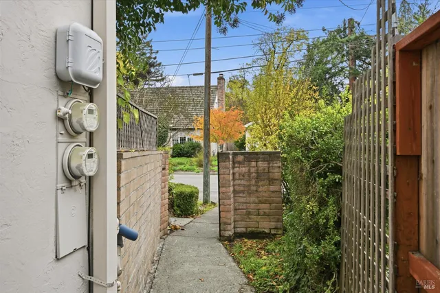 $599,000 | 1213 Fair Oaks Avenue, Santa Rosa, CA 95404