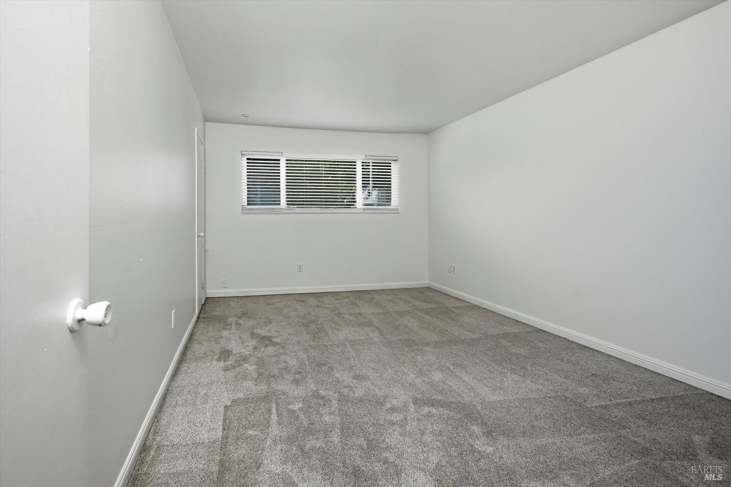1213 Fair Oaks Avenue Santa Rosa, CA 95404 - Photo 7 of 27 an empty room with a workbench