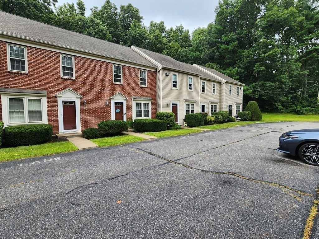 107 Center Depot Road, Unit E OR 5 Charlton, MA 01507 - Photo 12 of 41 Gallery Image 12