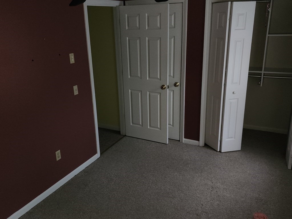 107 Center Depot Road, Unit E OR 5 Charlton, MA 01507 - Photo 22 of 41 Gallery Image 22