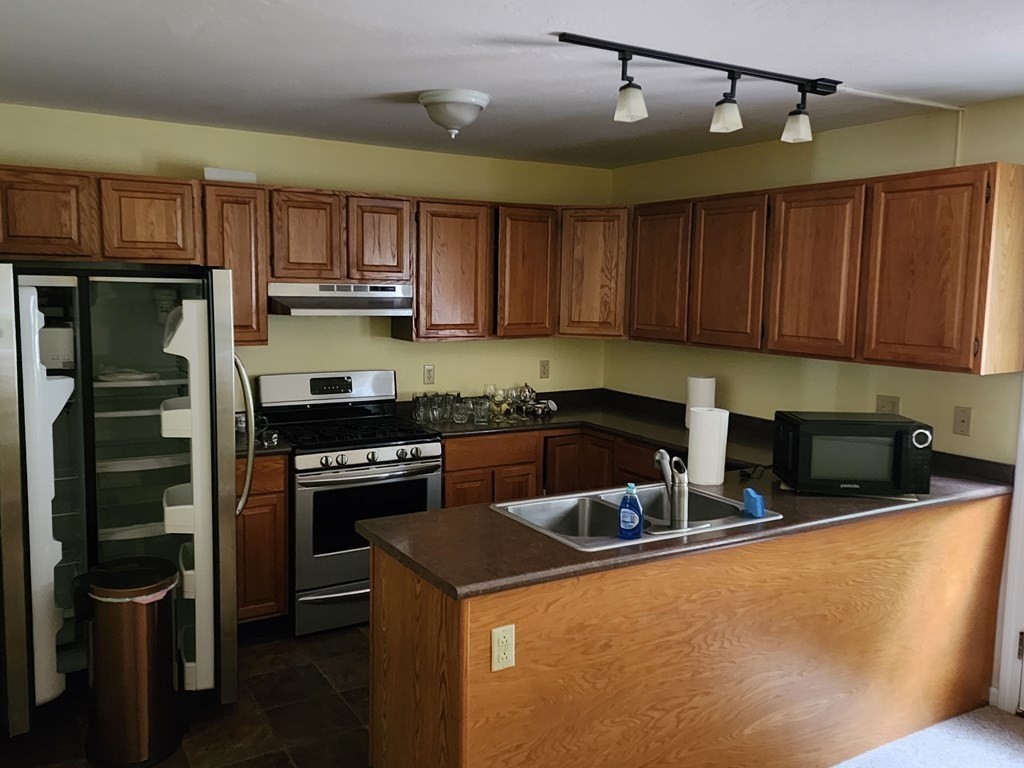 107 Center Depot Road, Unit E OR 5 Charlton, MA 01507 - Photo 41 of 41 Gallery Image 41
