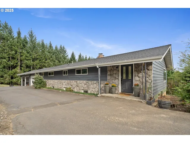 $880,000 | 33281 Kammeyer Road, Scappoose, OR 97056