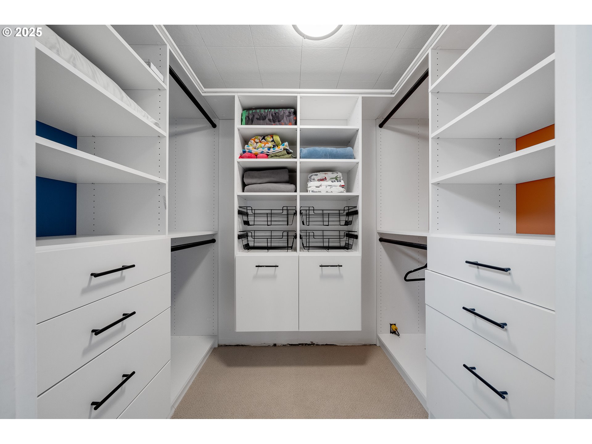 33281 Kammeyer Road Scappoose, OR 97056 - Photo 25 of 48 a view of walk in closet and cabinet