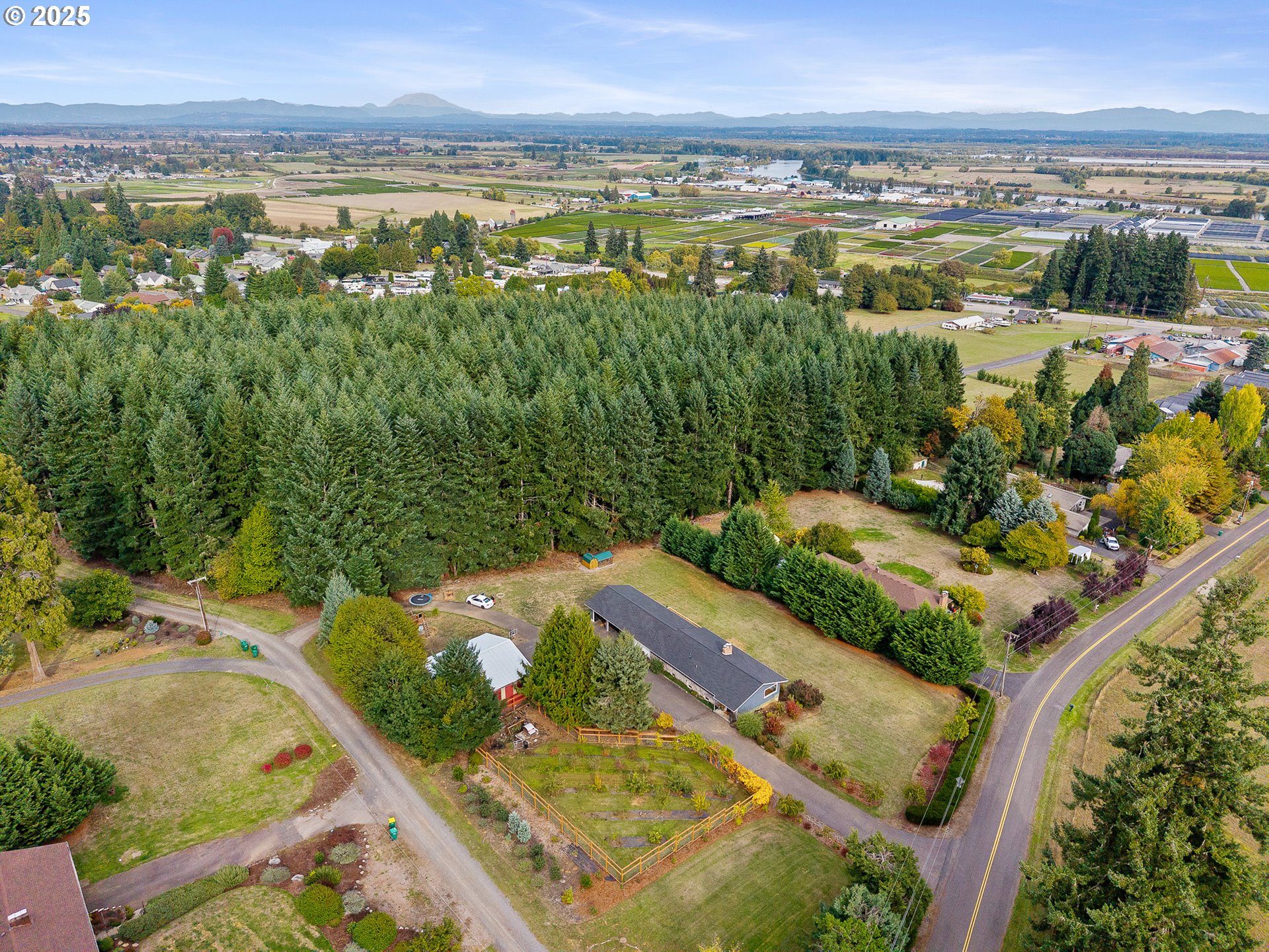 33281 Kammeyer Road Scappoose, OR 97056 - Photo 44 of 48 a view of a city
