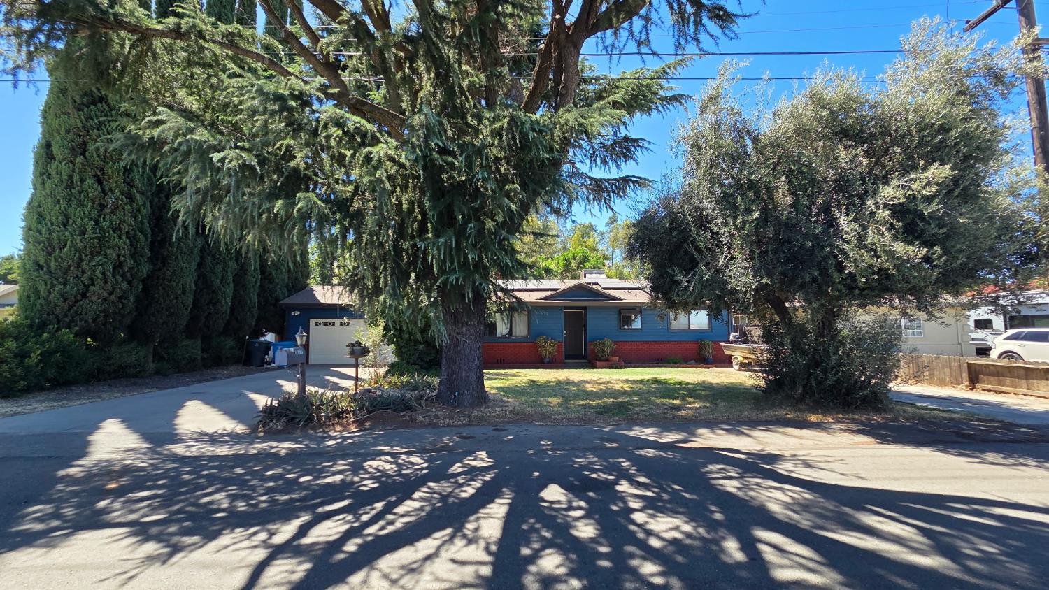 2077 Grove Road Yuba City, CA 95993 - Photo 1 of 27 Gallery Image 1