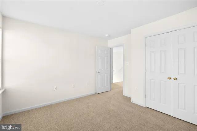 $3,200 | 927 Buttonwood Terrace Northeast, Leesburg, VA 20176