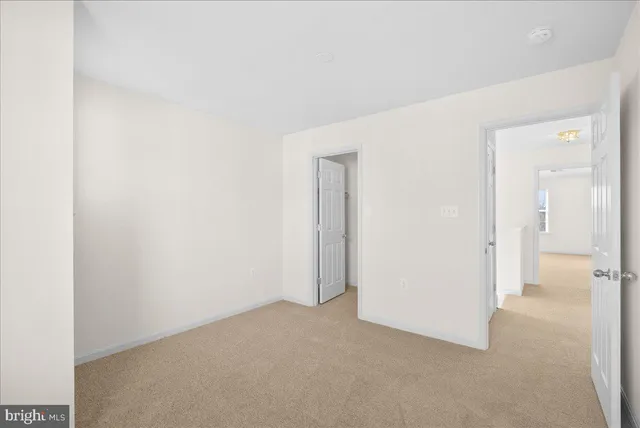 $3,200 | 927 Buttonwood Terrace Northeast, Leesburg, VA 20176