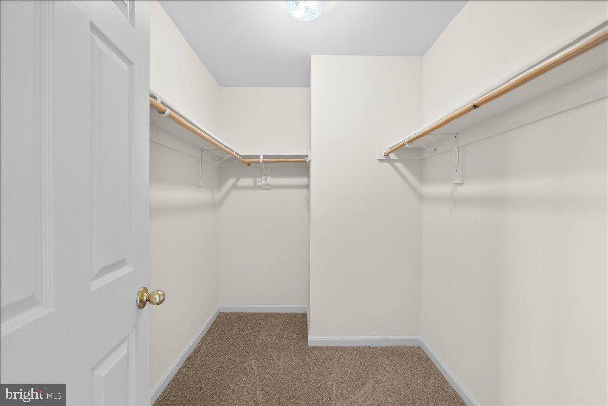 927 Buttonwood Terrace Northeast Leesburg, VA 20176 - Photo 31 of 44 a view of small space