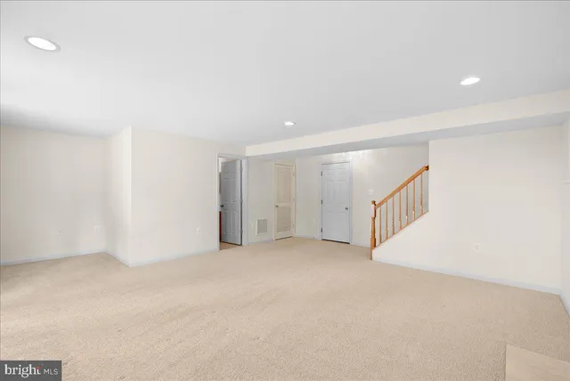 $3,200 | 927 Buttonwood Terrace Northeast, Leesburg, VA 20176