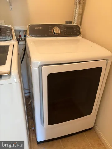 $3,200 | 927 Buttonwood Terrace Northeast, Leesburg, VA 20176