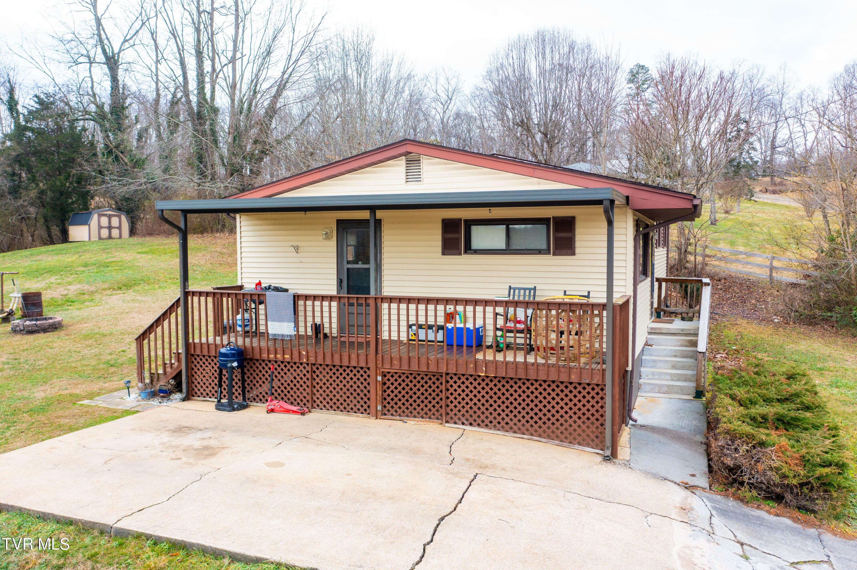 1024 North Paperville Road Bristol, TN 37620 - Photo 22 of 28 N Paperville Rd-5